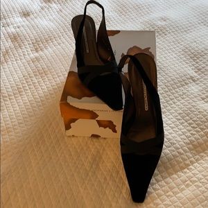 Donald Pliner  Black Suede Slingbacks